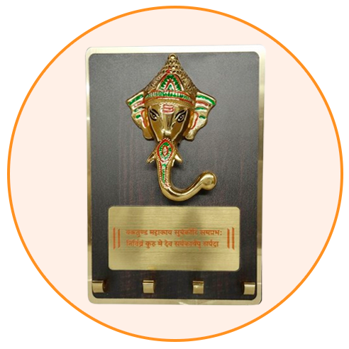 <a href=" http://www.indiandefencesouvenirs.com/traditional-gifts/">Traditional Gifts</a>